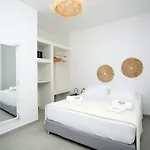 Elia Privileged Andros ανδροσ Сasa de vacaciones *