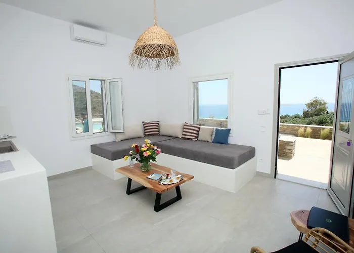 Elia Privileged Andros ανδροσ * Kiprí