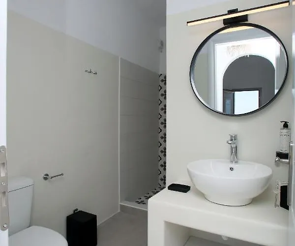 Elia Privileged Andros ανδροσ