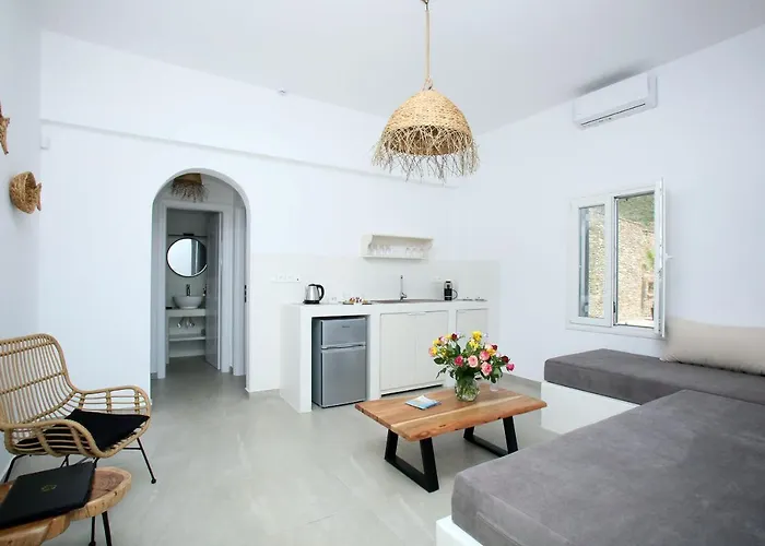 Elia Privileged Andros ανδροσ